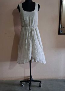 Elegant Sleeveless Dress
