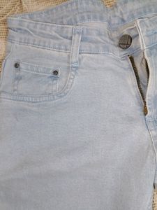 Light Blue/ Sky blue Capre Jeans