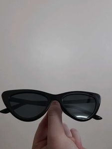 Black Cat-Eye Sunglasses