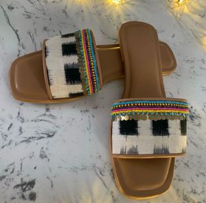 Handcrafted Ikat Print Ethnic Slide Sandals