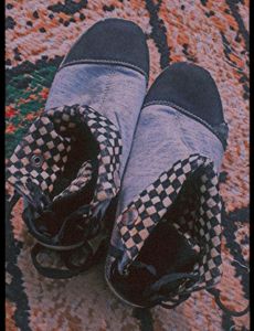 BOOTS IN GREY AND BLACK Colour