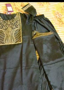 A Beautiful Kurti &amp; Sharara Set ✅