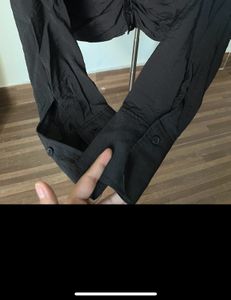 Y2K H&amp;M V Shaped, Crop Button Down Shirt
