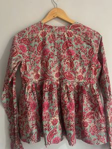 Floral Print Long Sleeve Top