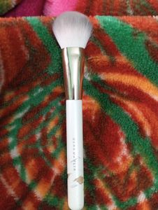 Deardahlia Makeup Brush 🫶🏽