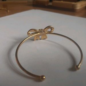 Bow Cuff