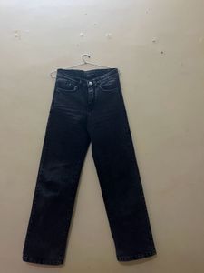 Straight Jeans