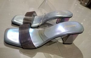 Dressberry Heels