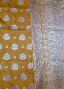 Yellow &amp; Gold duel tone Silk Saree Fabric