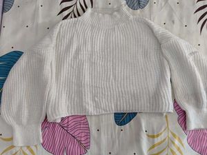 White Knit Cropped Sweater 🥹