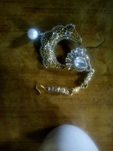 Mini Clature, Maang Tikka &amp; White Pearl Earrings