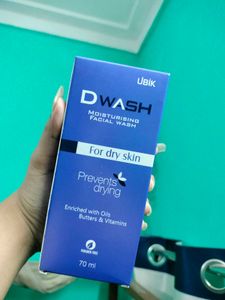 Dwash Moisturising Facial Wash