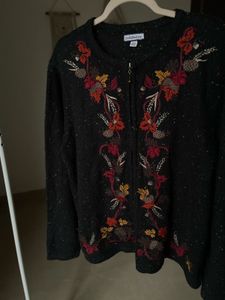 CROFT&amp;BARROW VINTAGE AUTUMN FLORAL ZIPPER SWEATER