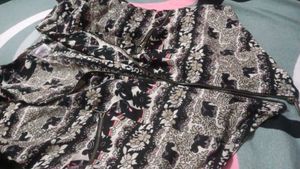Girls Ethnic/Tribal Printed Shrug