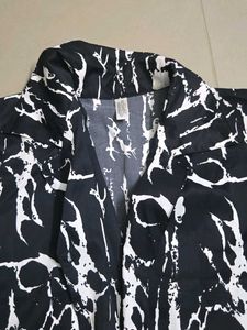 Black &amp; White Patterned Shirt