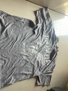 Gray LA Graphic T-shirt