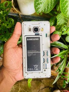 Samsung Galaxy J5 6 - Android