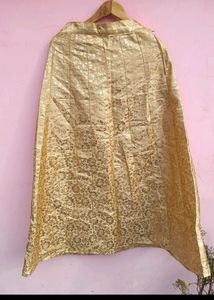 Golden skirt in good condition like new