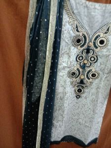 Black Kurti With Dubbata 32size