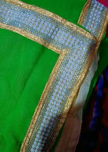 Parrot Green Saree💚 With Golden Col. Blouse 💛
