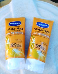 2 Pack ❤️ Vaseline Gluta-Hya Sunscreen 🌞