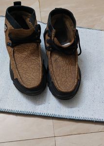 Original Woodland Shoes Size 7.5