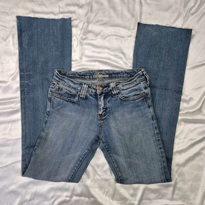 Low Waist Y2K Straight Fit Denim