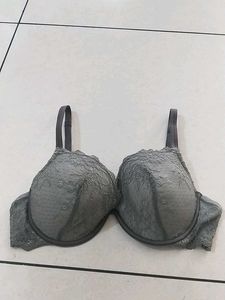 38C Bra (maidenform)