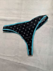 Graphic mesh thong