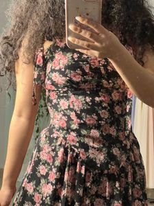 Floral Mini Dress (paded)