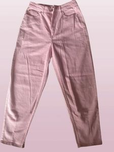 H&M. Mom Jeans