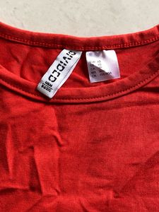 H&amp;M Red Basic T-Shirt  🍓