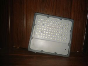 100 Watt Lens Light