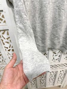 ✈️ Imported Gray Knit Sweater C