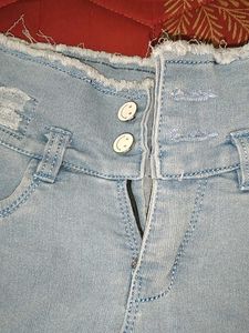 Capri Jeans