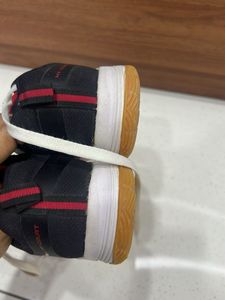 Red Nivia Tennis 🎾 Sports Shoes 👟 Uk 5