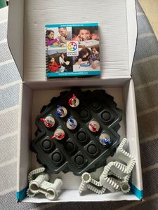 Walls &amp; Warriors Puzzle By Smart Games