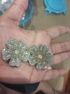 Gray Clips