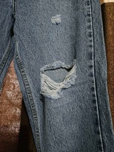 High Waisted Distressed Jeans