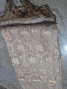 Elegant Floral Gold Duppata