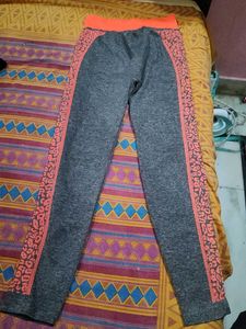 Sporty Grey Leggings with Coral Animal Print