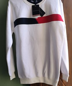 Tommy Hilfiger Brand New Sweatshirt @2499