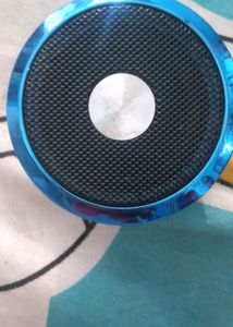 Bluetooth Speaker And Octopus Tripod