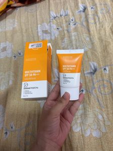 Combo Of Sunscreen And Shower Gel