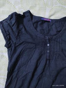 black crochet top  with puff sleeves