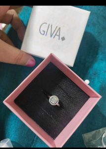 GIVA Halo Ring