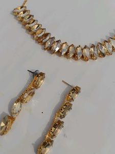 Pendent Set