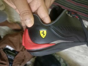 Puma Scuderia Ferrari Drift Cat 5 Ultra Sneakers