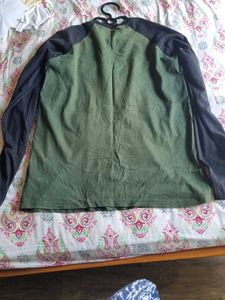 Full Sleeves Tshirt Green And Black Size L