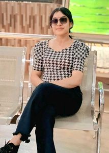 Houndstooth Print Top